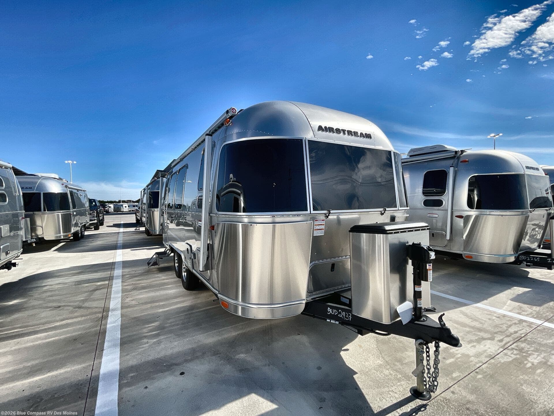 New 2027 Airstream International 23FB available in Altoona, Iowa