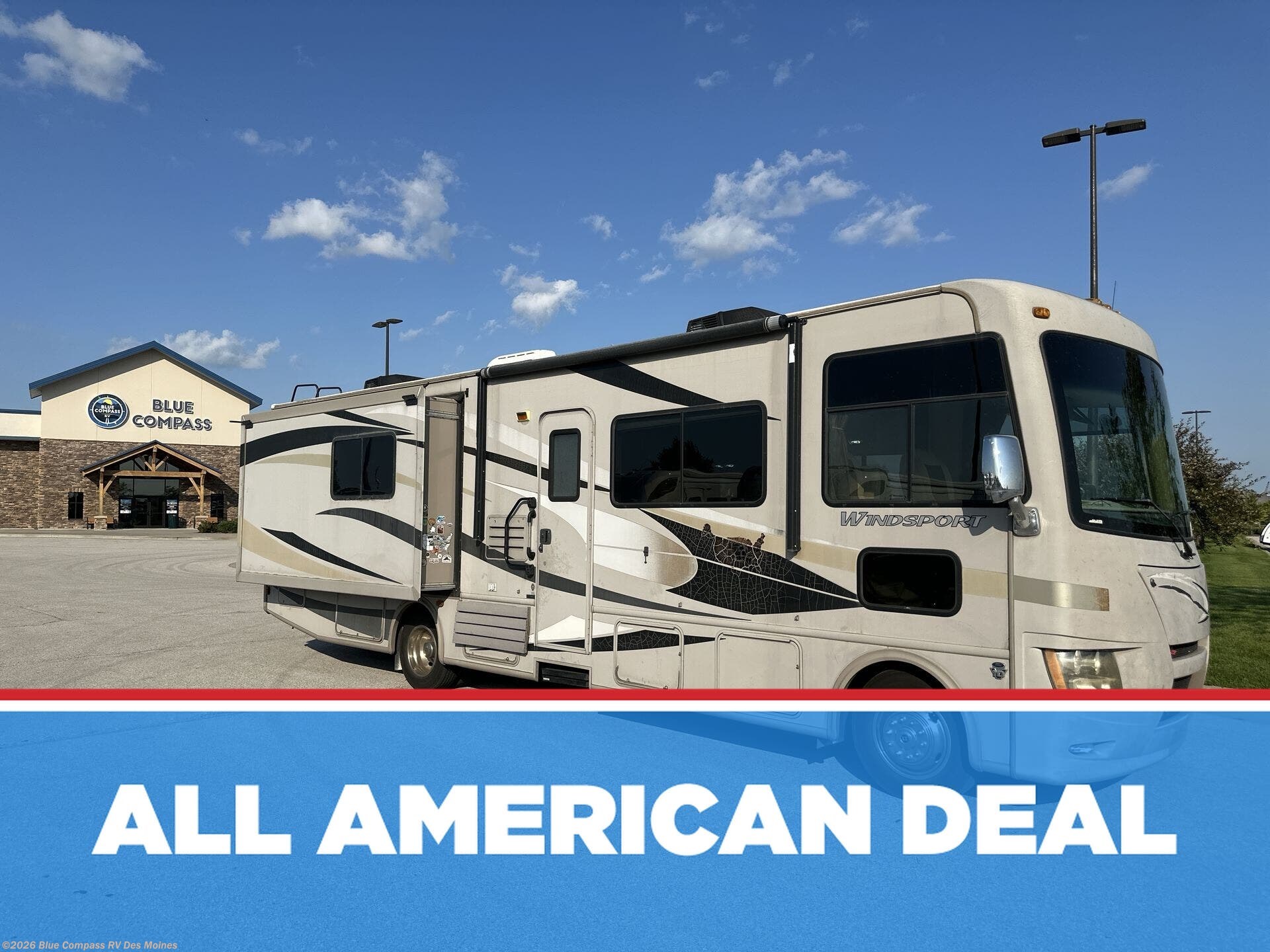 Used 2014 Thor Motor Coach Windsport 33G available in Altoona, Iowa