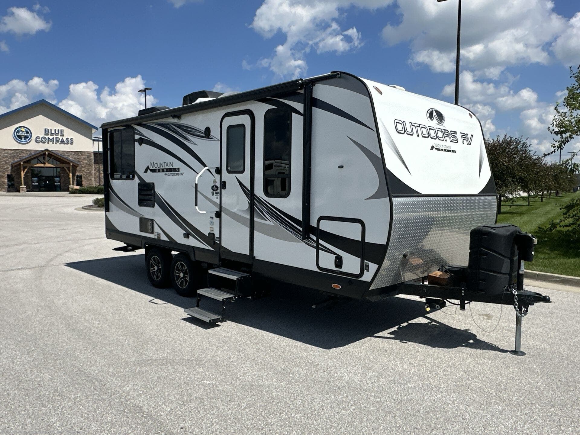 Used 2019 Outdoors RV Creek Side Mountain Series 21KVS available in Altoona, Iowa