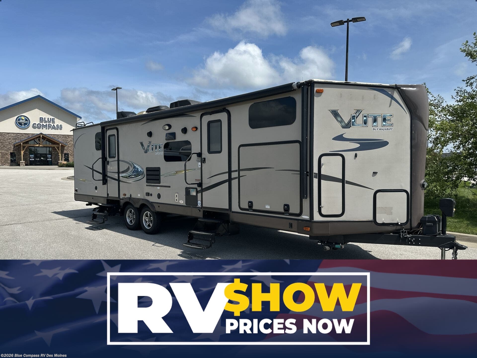 Used 2015 Forest River Flagstaff V-Lite 30WTBSK available in Altoona, Iowa