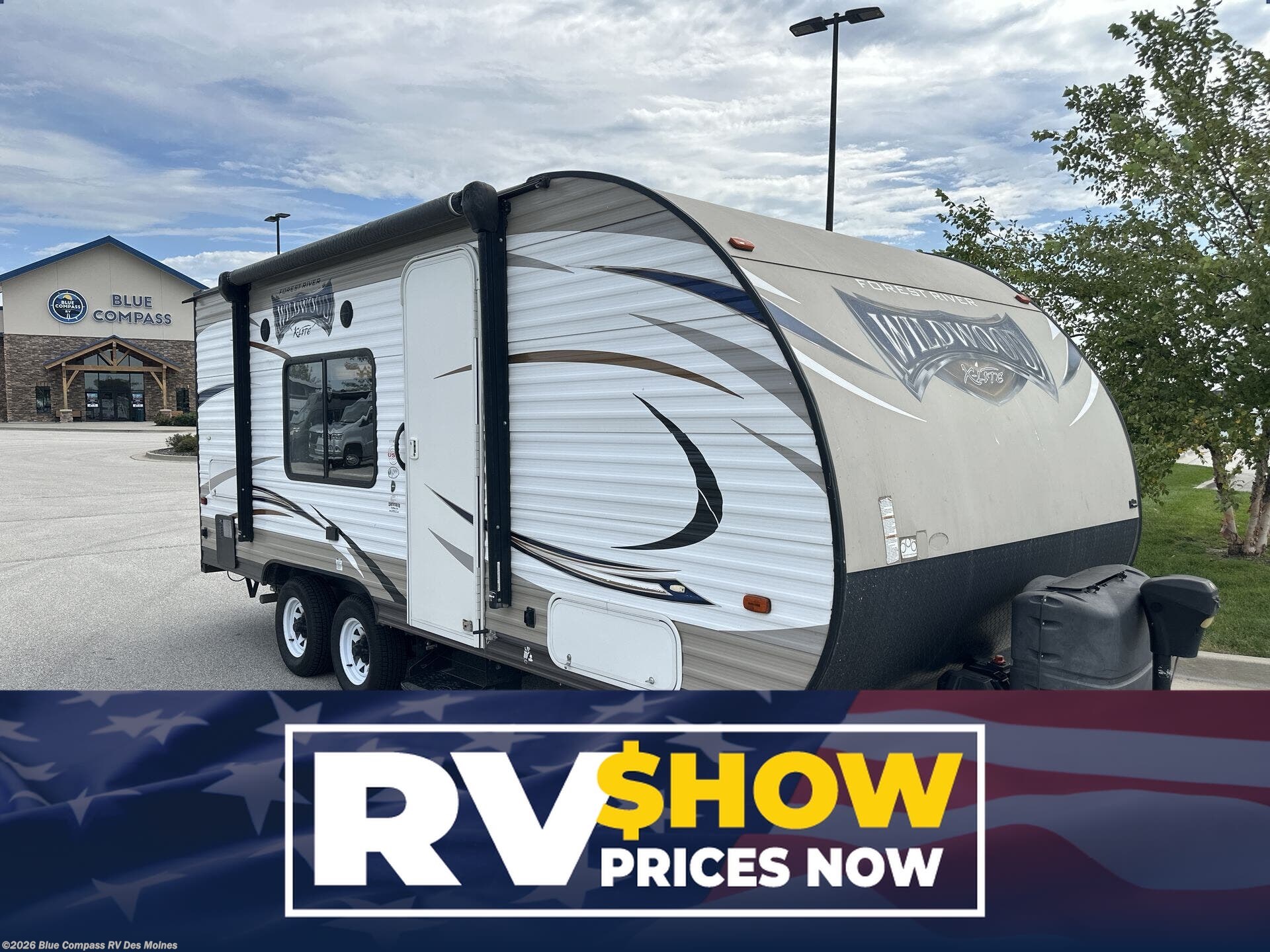 Used 2017  Forest River Wildwood X-Lite 171RBXL by Forest River from Blue Compass RV Des Moines in Altoona, IA