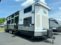 New 2024 Jayco Jay Flight Bungalow 40LSDL available in Latham, New York