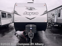 New 2025 Jayco Jay Flight SLX 330TBS available in Latham, New York