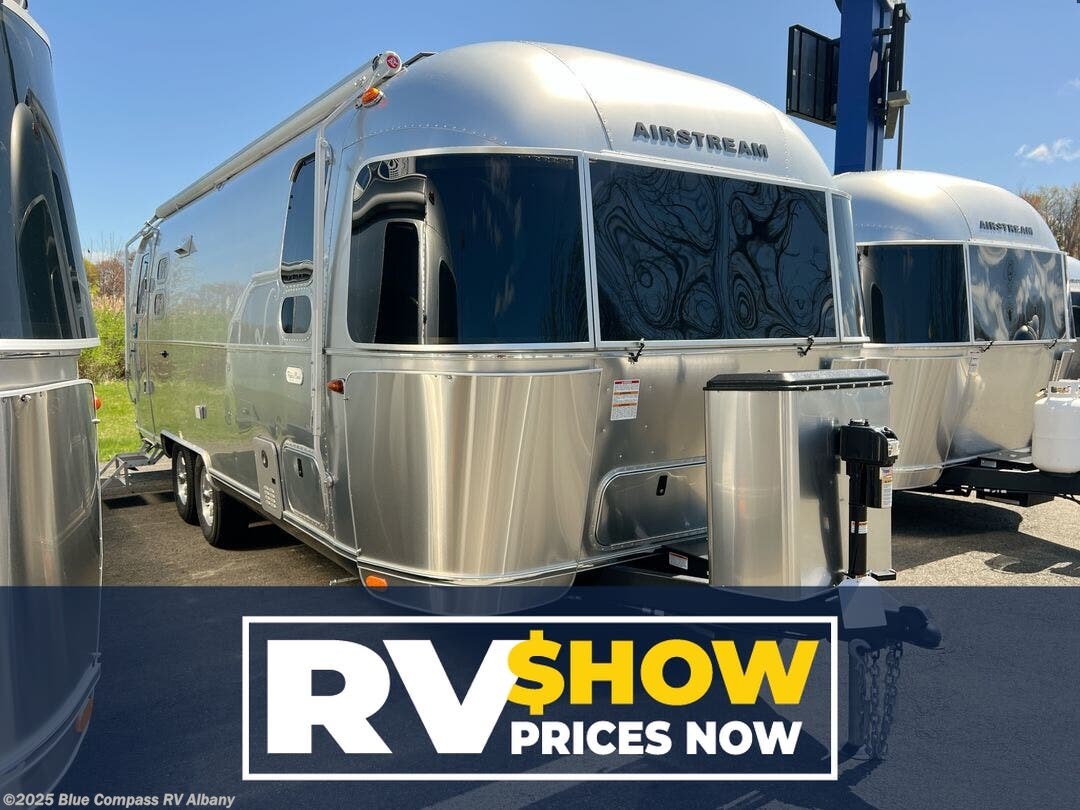 New 2025 Airstream Flying Cloud 25FB Twin available in Latham, New York