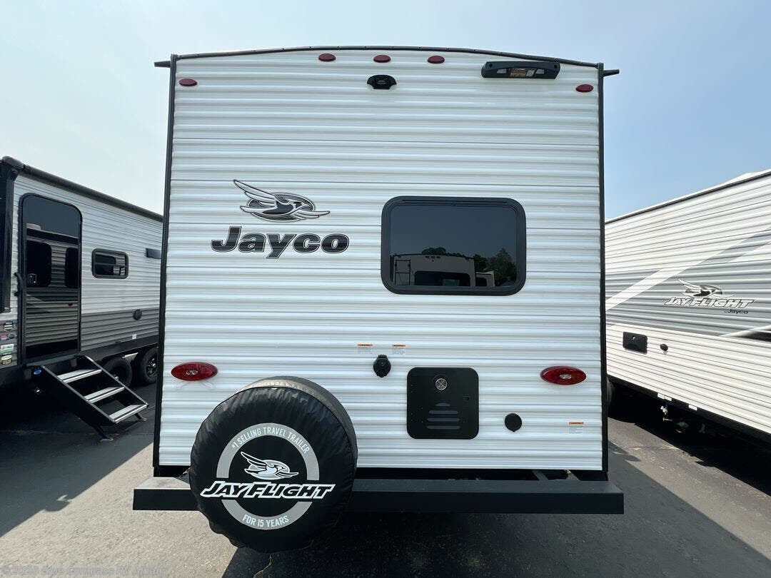 New 2025 Jayco Jay Flight SLX 261BHS available in Latham, New York