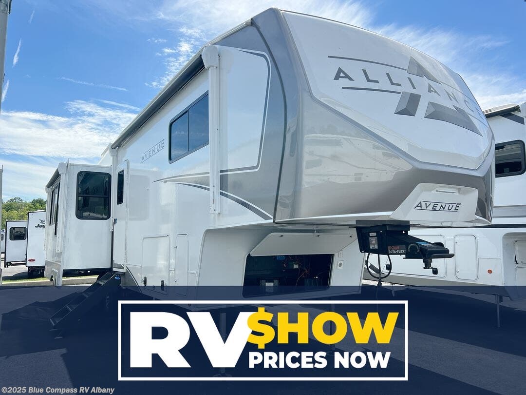 New 2026 Alliance RV Avenue 32RLS available in Latham, New York