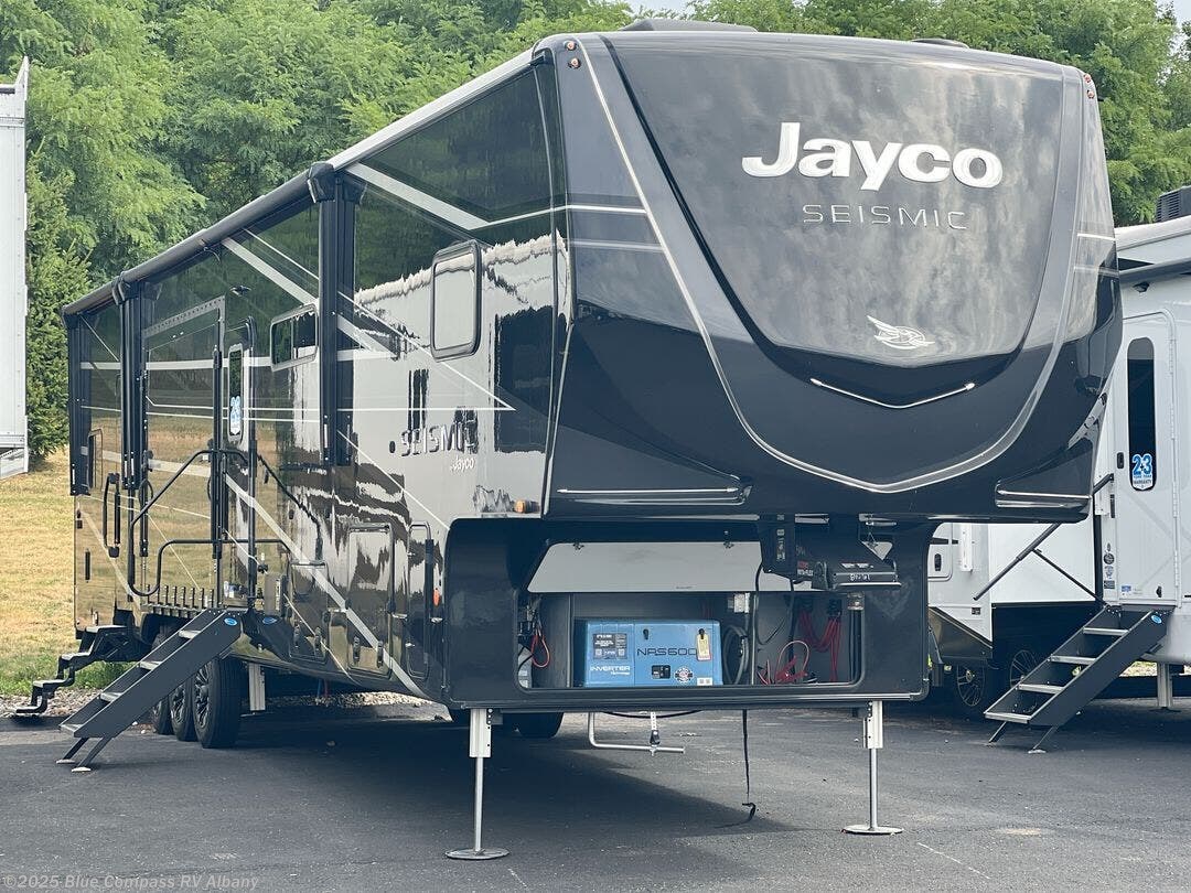 New 2026 Jayco Seismic 413 available in Latham, New York