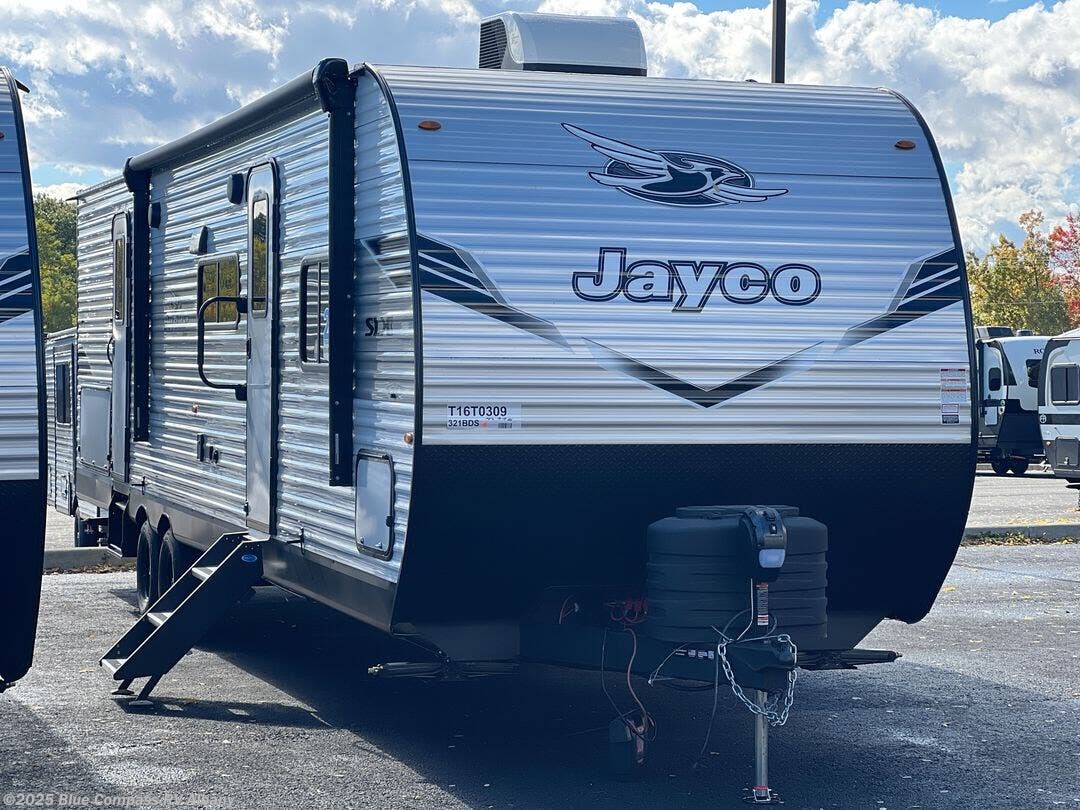 New 2026 Jayco Jay Flight SLX 321BDS available in Latham, New York