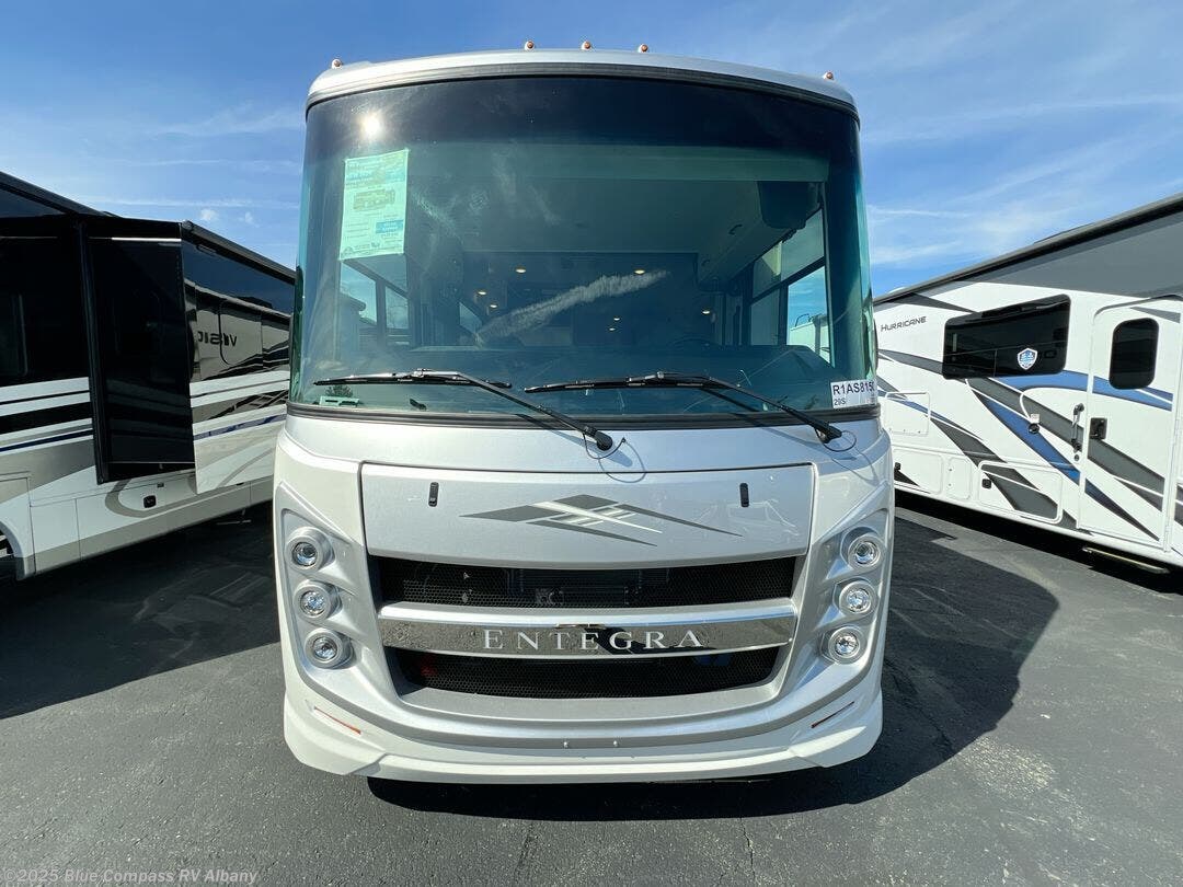 Used 2024 Miscellaneous  Unknown Unknown 29s Vision available in Latham, New York