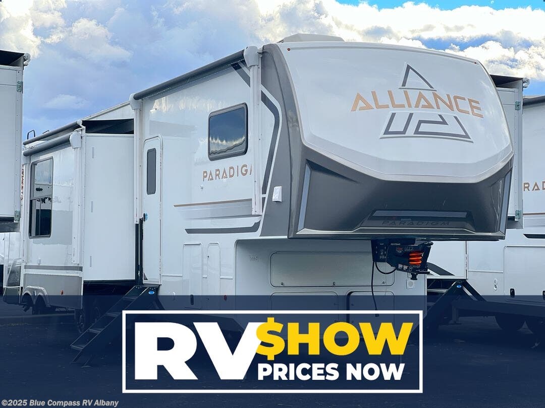 New 2025 Alliance RV Paradigm 395DS available in Latham, New York