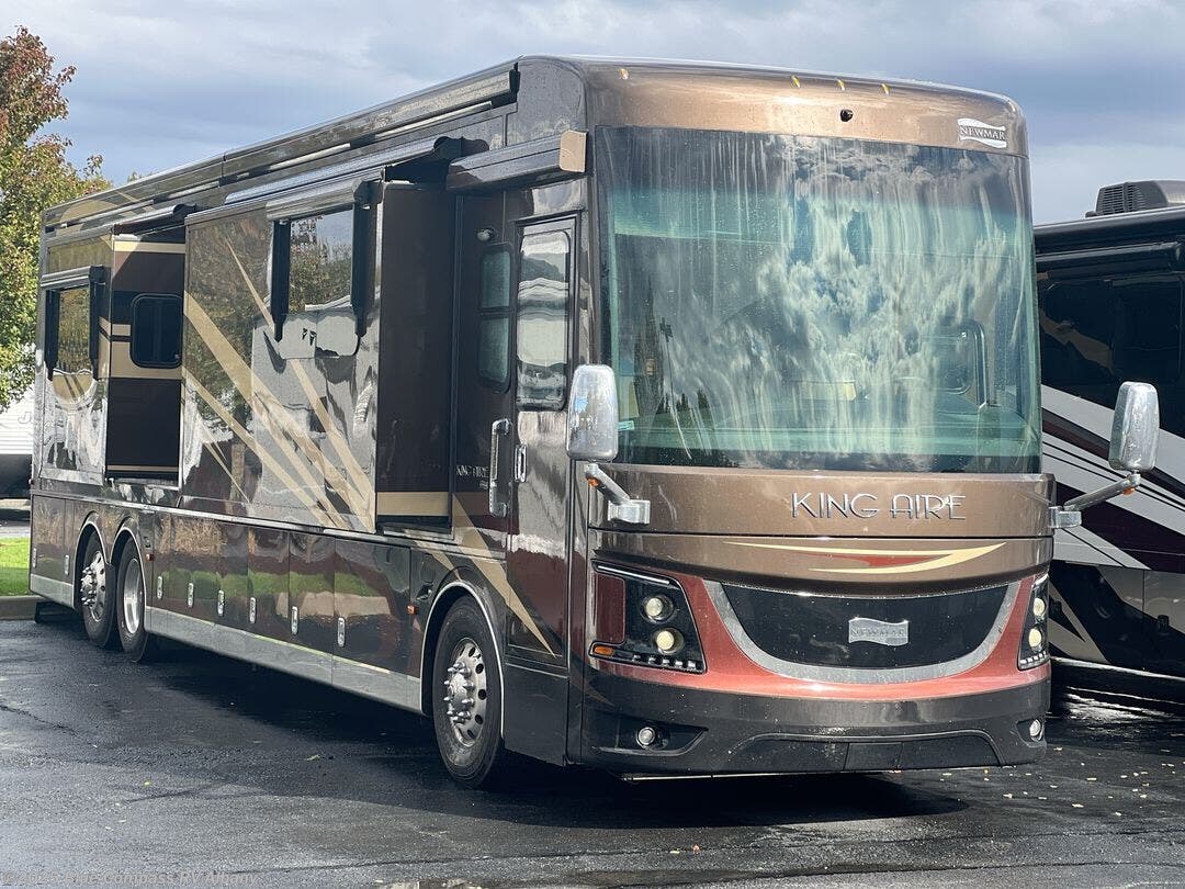 Used 2017 Newmar King Aire 4519 available in Latham, New York