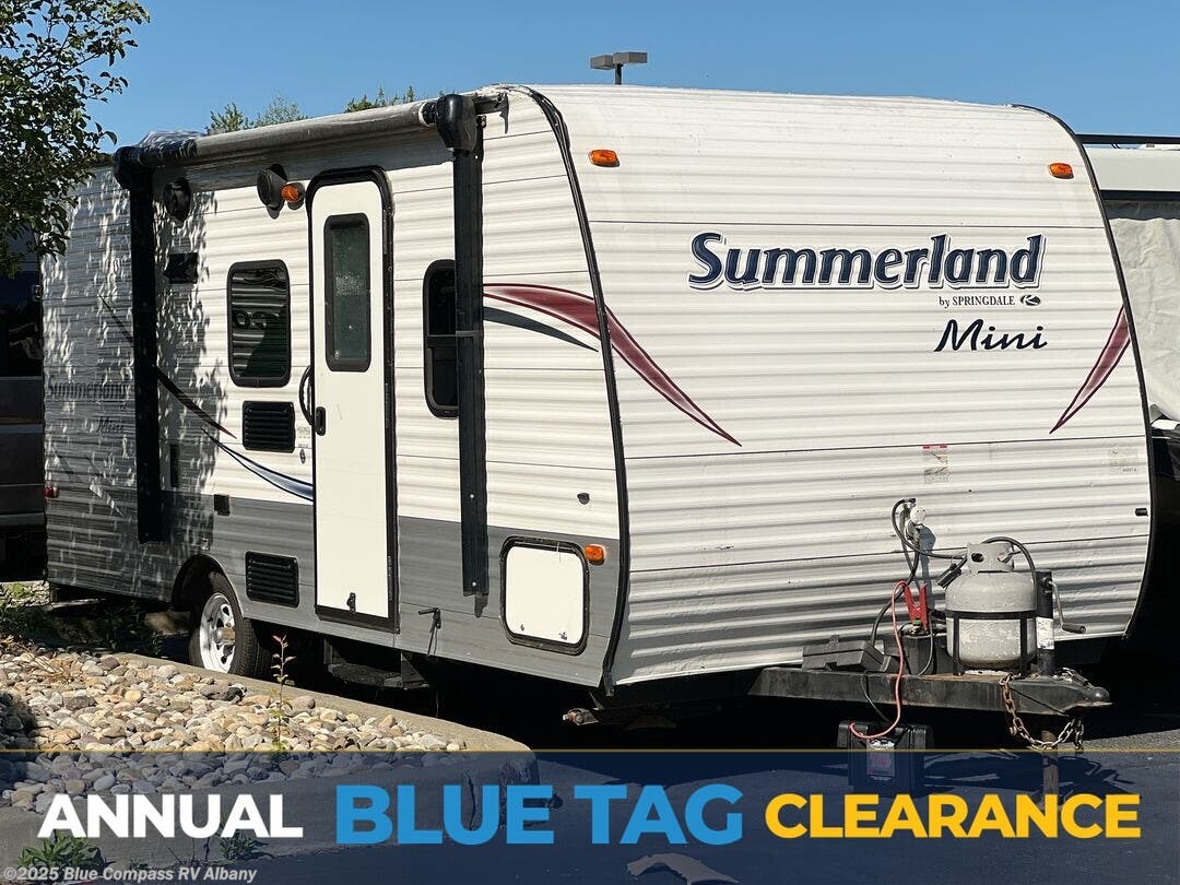 Used 2015 Keystone  Summerland 1800BH available in Latham, New York