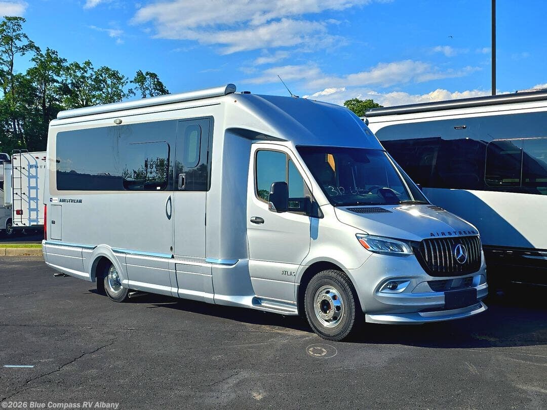 New 2026 Airstream Atlas 25MS Murphy Suite available in Latham, New York