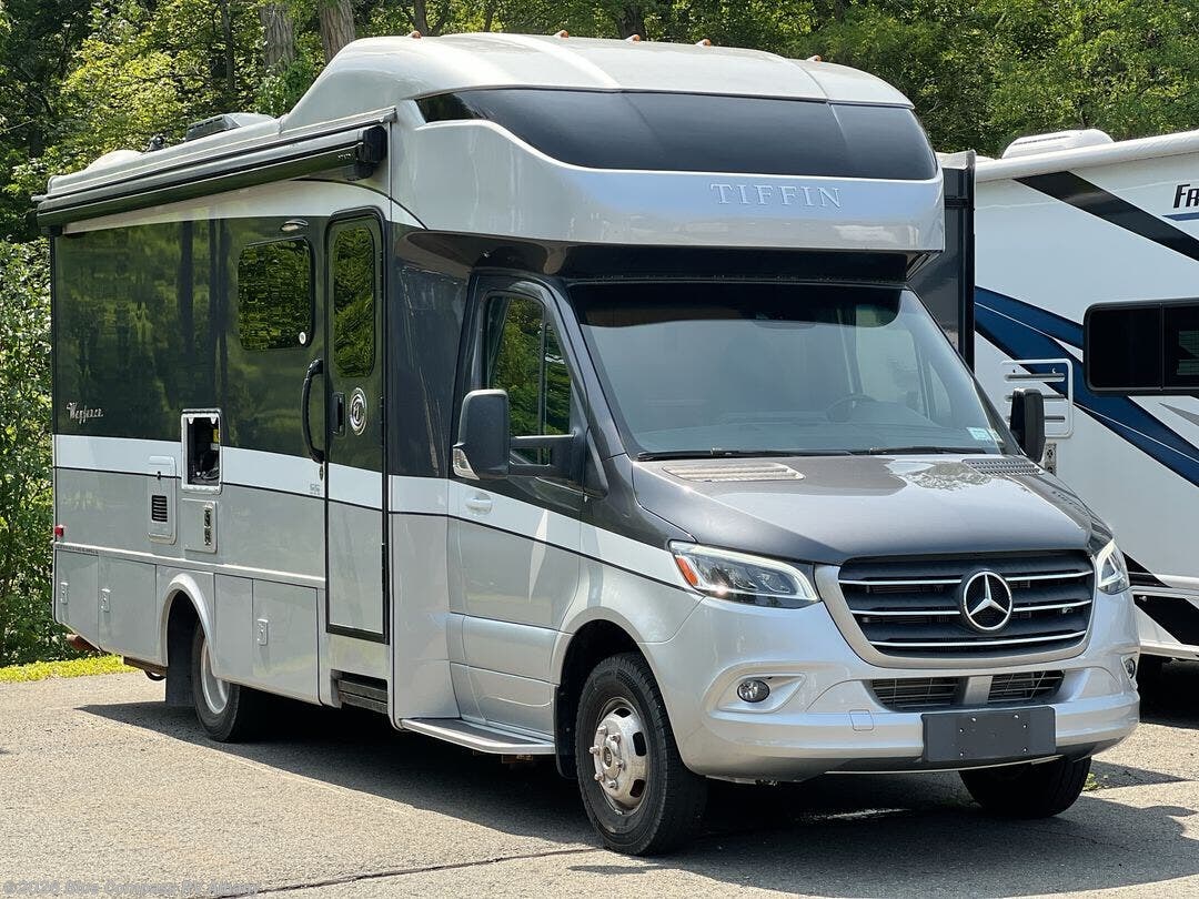 Used 2020 Tiffin Wayfarer 25RW available in Latham, New York