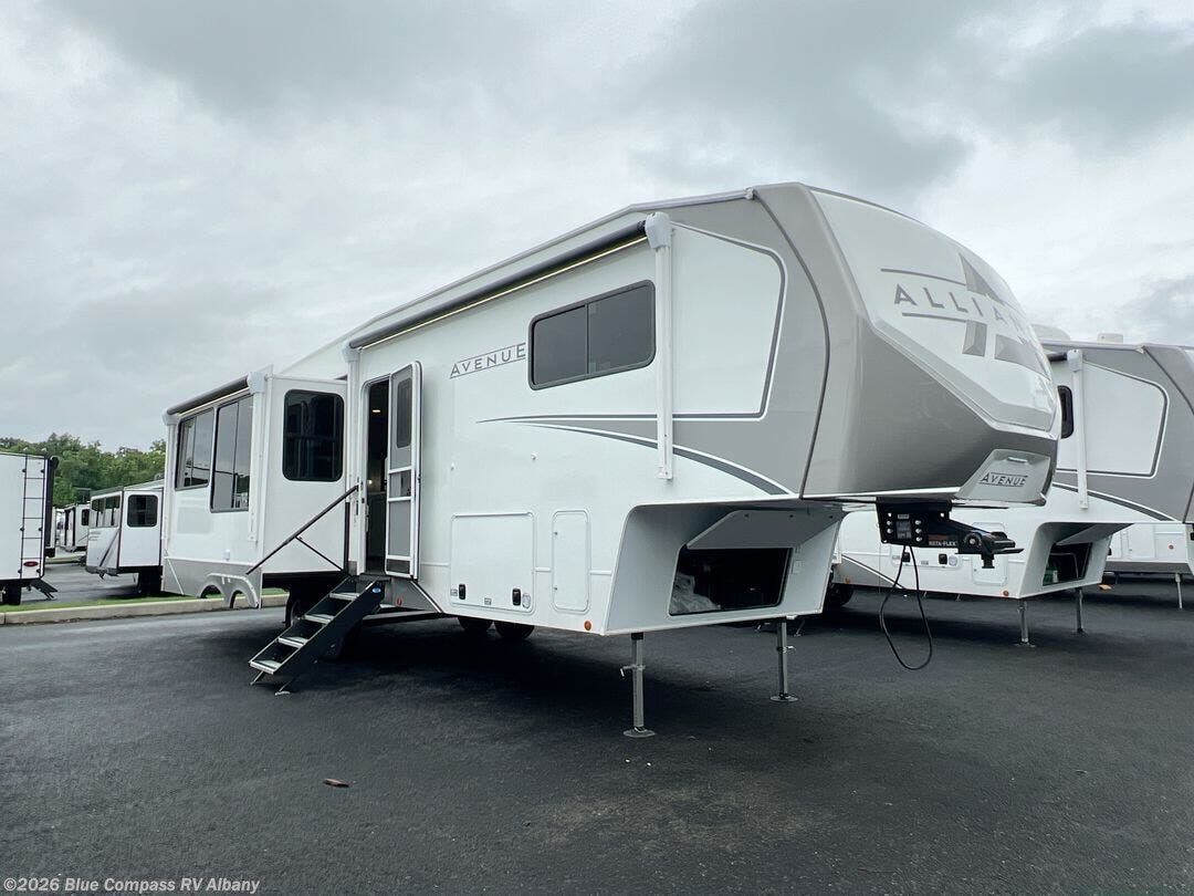 New 2026 Alliance RV Avenue 32RLS available in Latham, New York