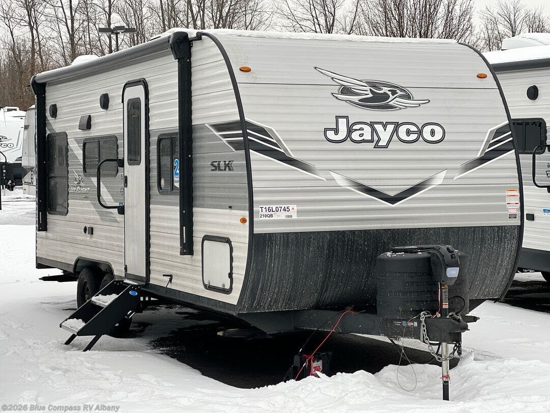 New 2026 Jayco Jay Flight SLX 210QB available in Latham, New York