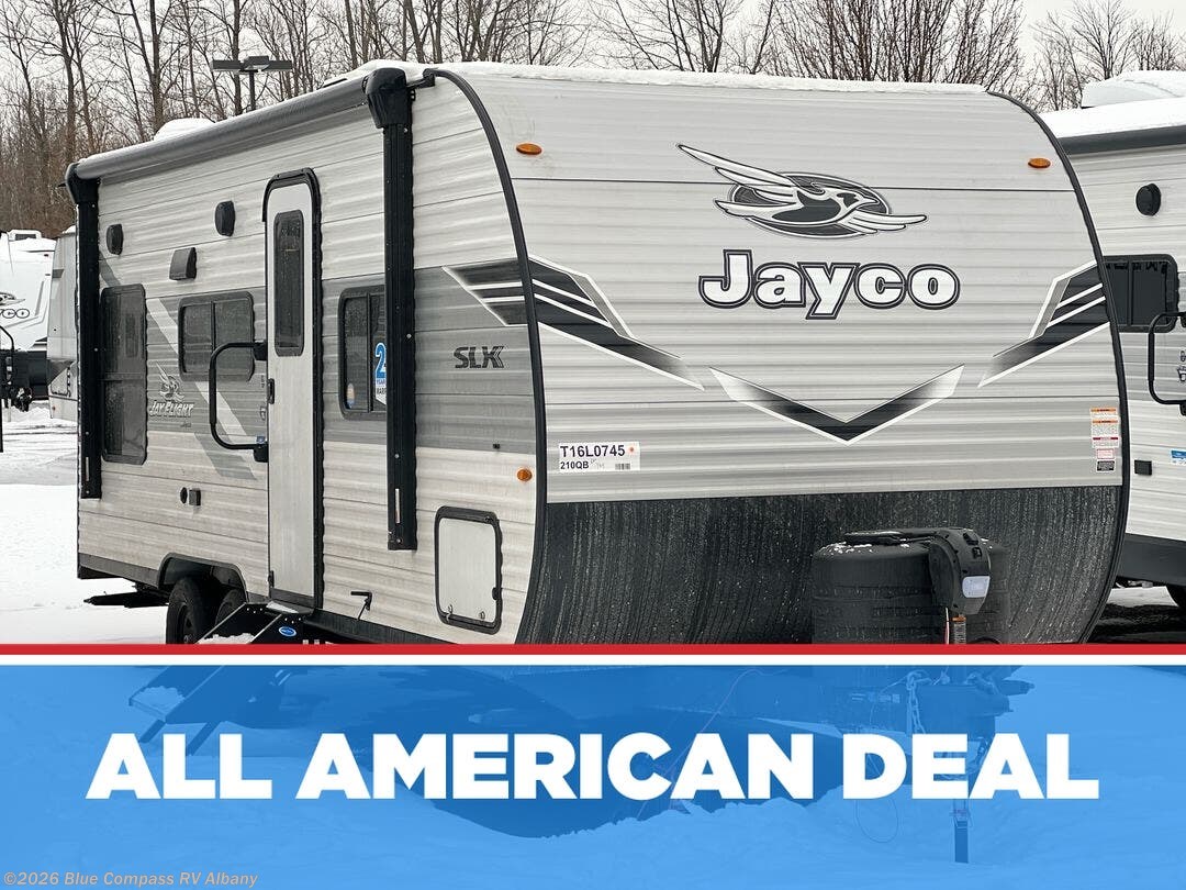 New 2026 Jayco Jay Flight SLX 210QB available in Latham, New York