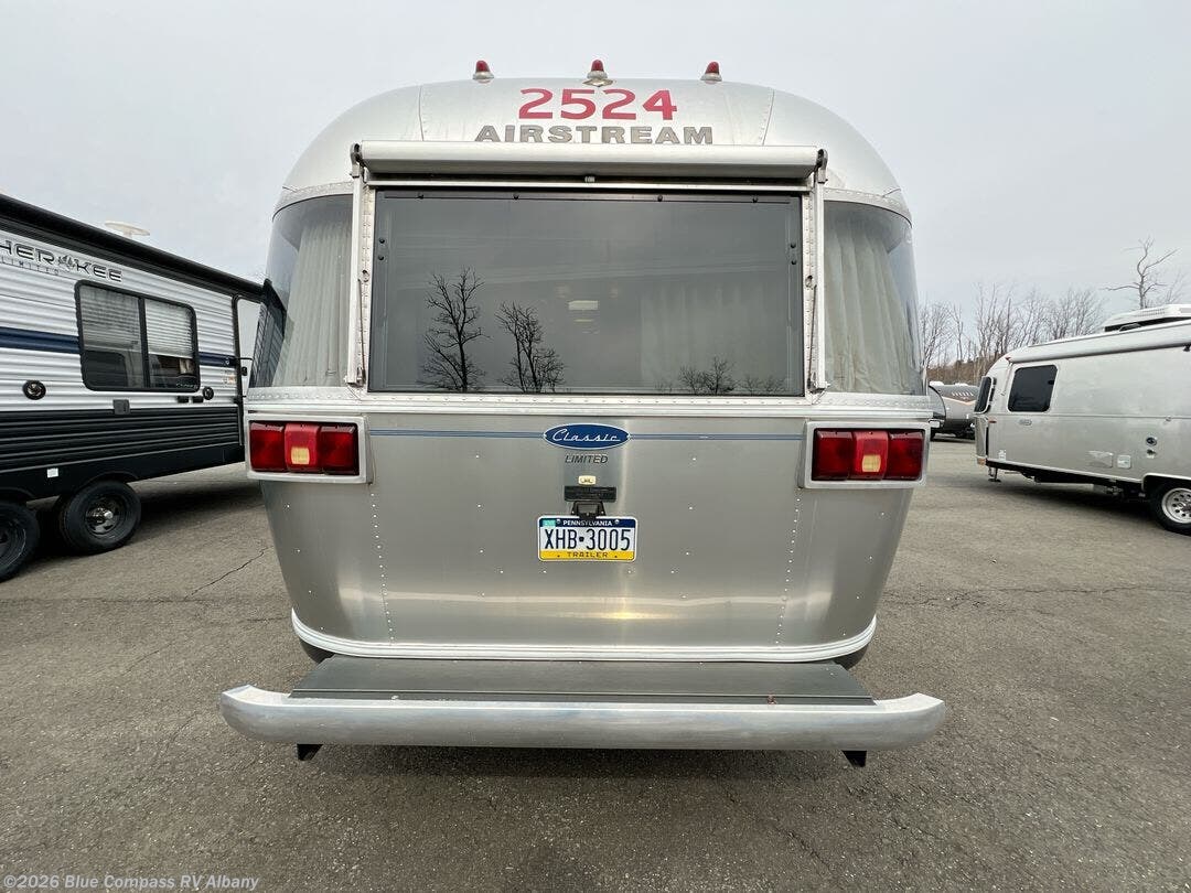 Used 2014 Airstream Classic 27FBQ available in Latham, New York