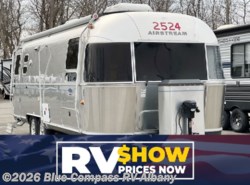 Used 2014 Airstream Classic 27FBQ available in Latham, New York