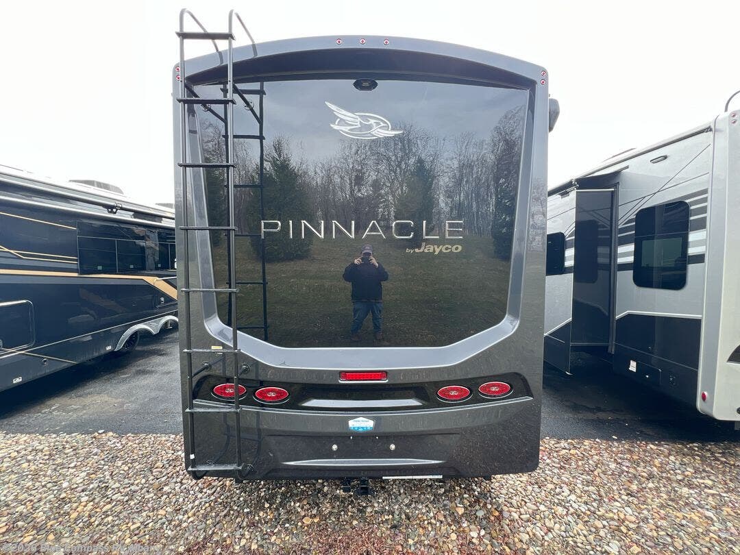 New 2026 Jayco Pinnacle 39FLOK available in Latham, New York