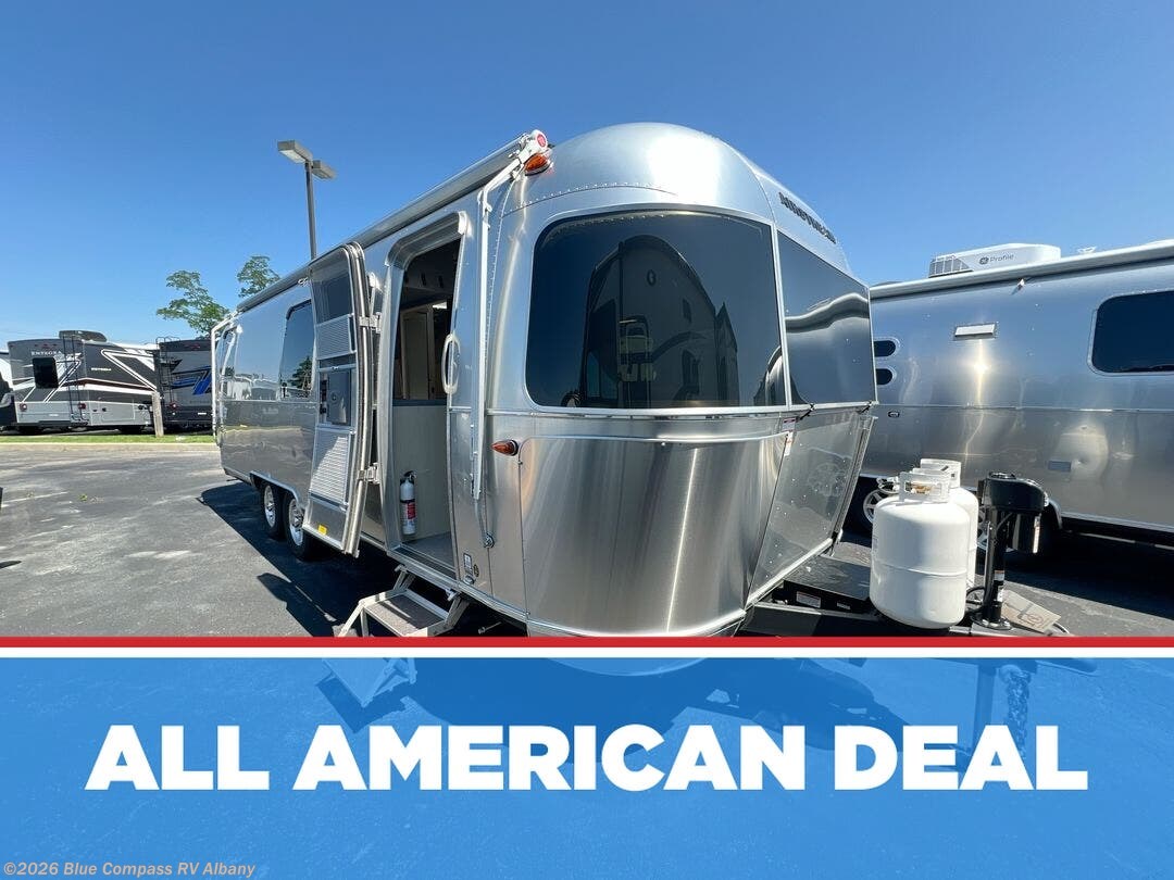 New 2026 Airstream Flying Cloud 28RB available in Latham, New York