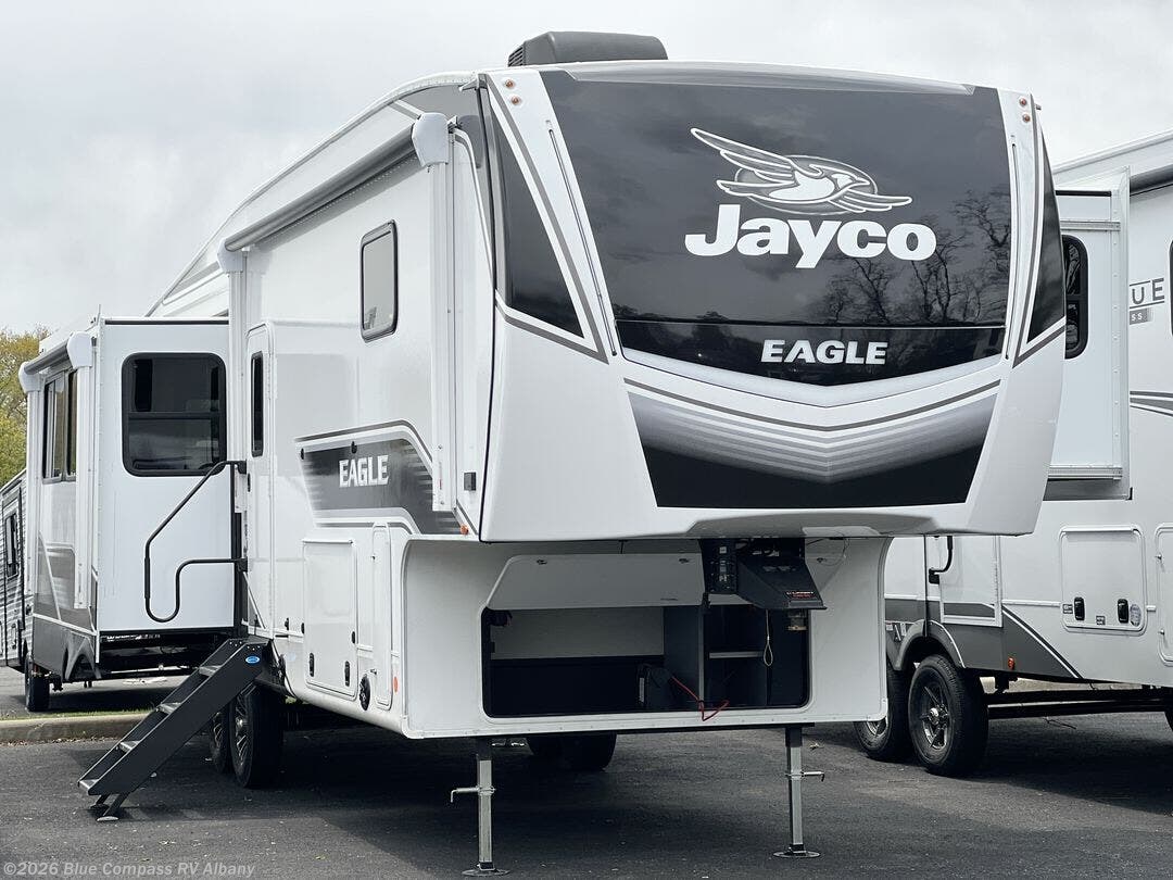 New 2026 Jayco Eagle 321RSTS available in Latham, New York