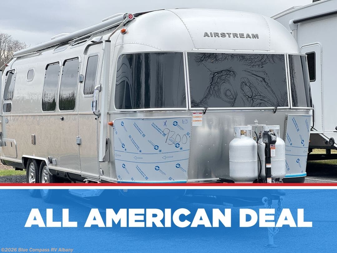 New 2026 Airstream Classic 28RB Twin available in Latham, New York