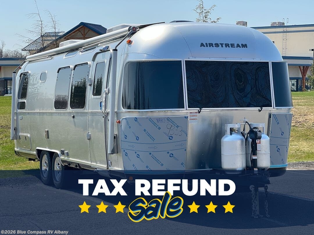 New 2026 Airstream Classic 28RB Twin available in Latham, New York