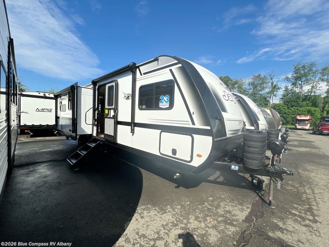 New 2027 Jayco Jay Feather 27MK available in Latham, New York