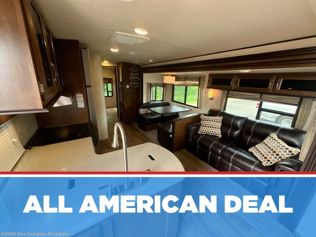 Used 2018 Forest River Wildwood Heritage Glen LTZ 312QBUD available in Latham, New York