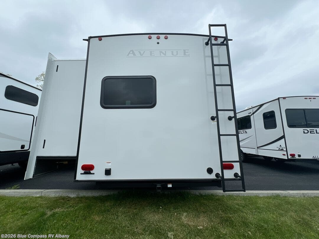 Used 2025 Alliance RV Avenue 333BH available in Latham, New York