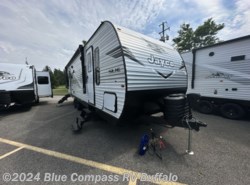 New 2025 Jayco Jay Flight SLX 262RLS available in West Seneca, New York