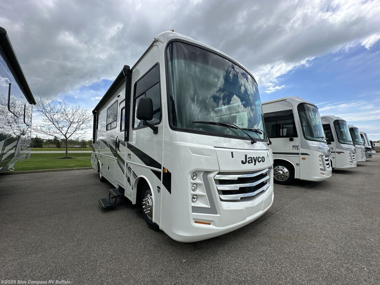 New 2025 Jayco Alante 27A available in West Seneca, New York