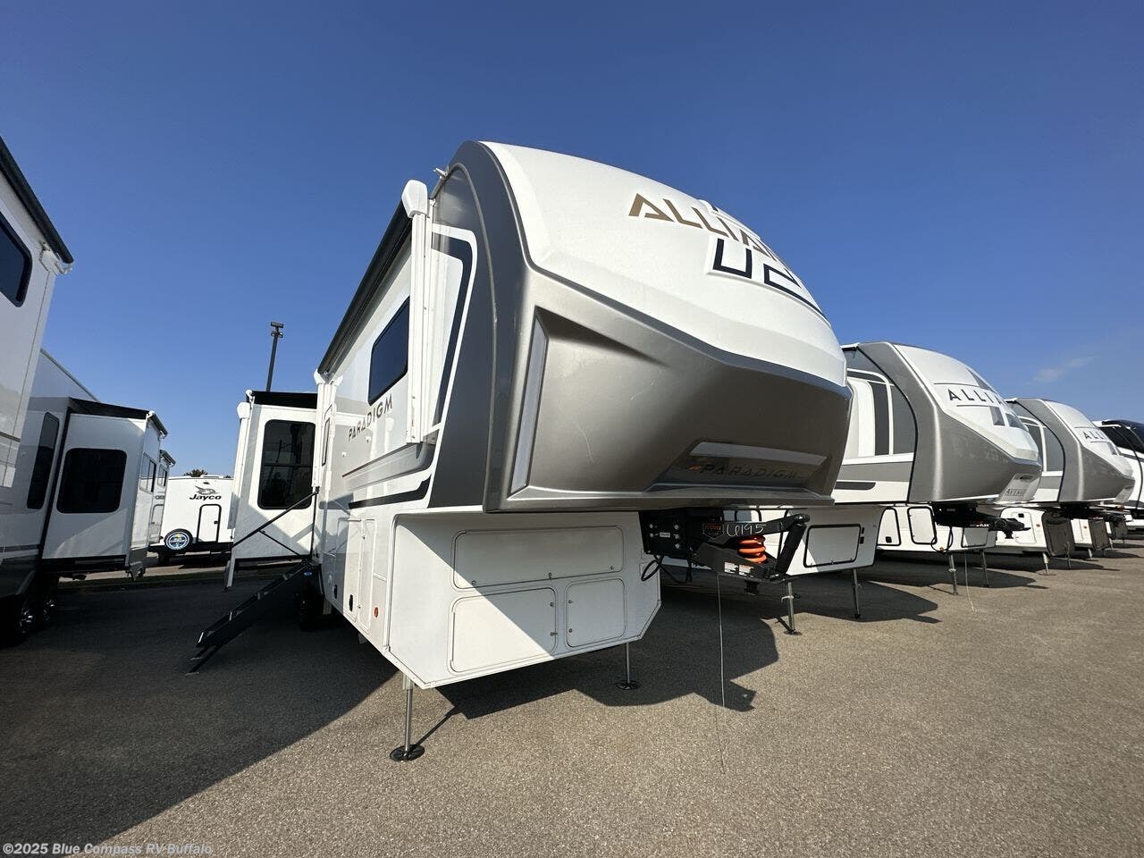 New 2025 Alliance RV Paradigm 310RL available in West Seneca, New York