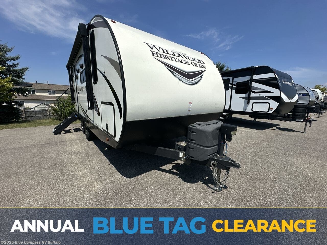 Used 2021 Forest River Wildwood Heritage Glen Hyper-Lyte 19RBHL available in West Seneca, New York