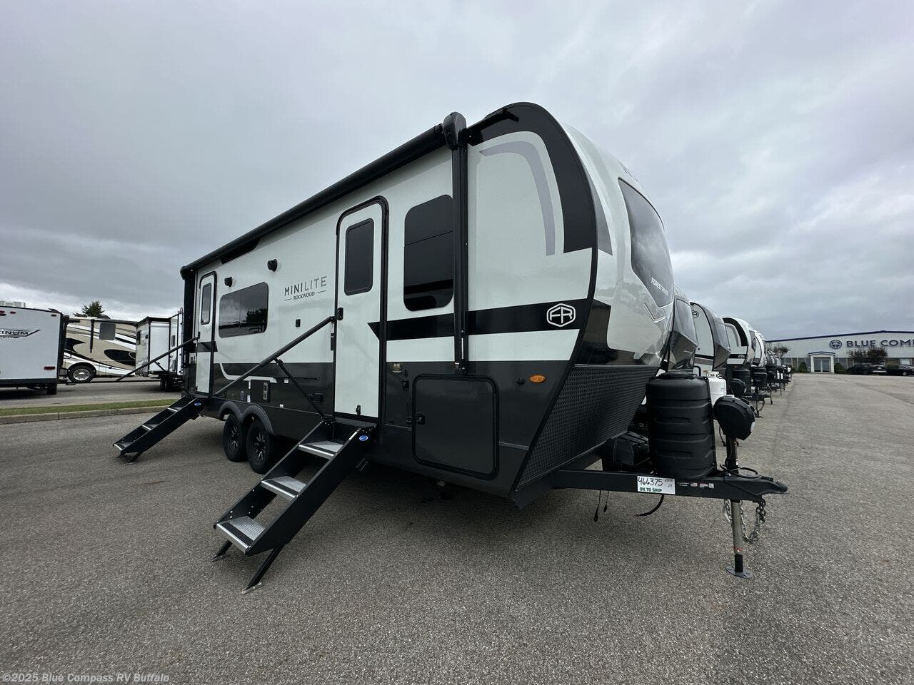New 2026 Forest River Rockwood Mini Lite 2515S available in West Seneca, New York