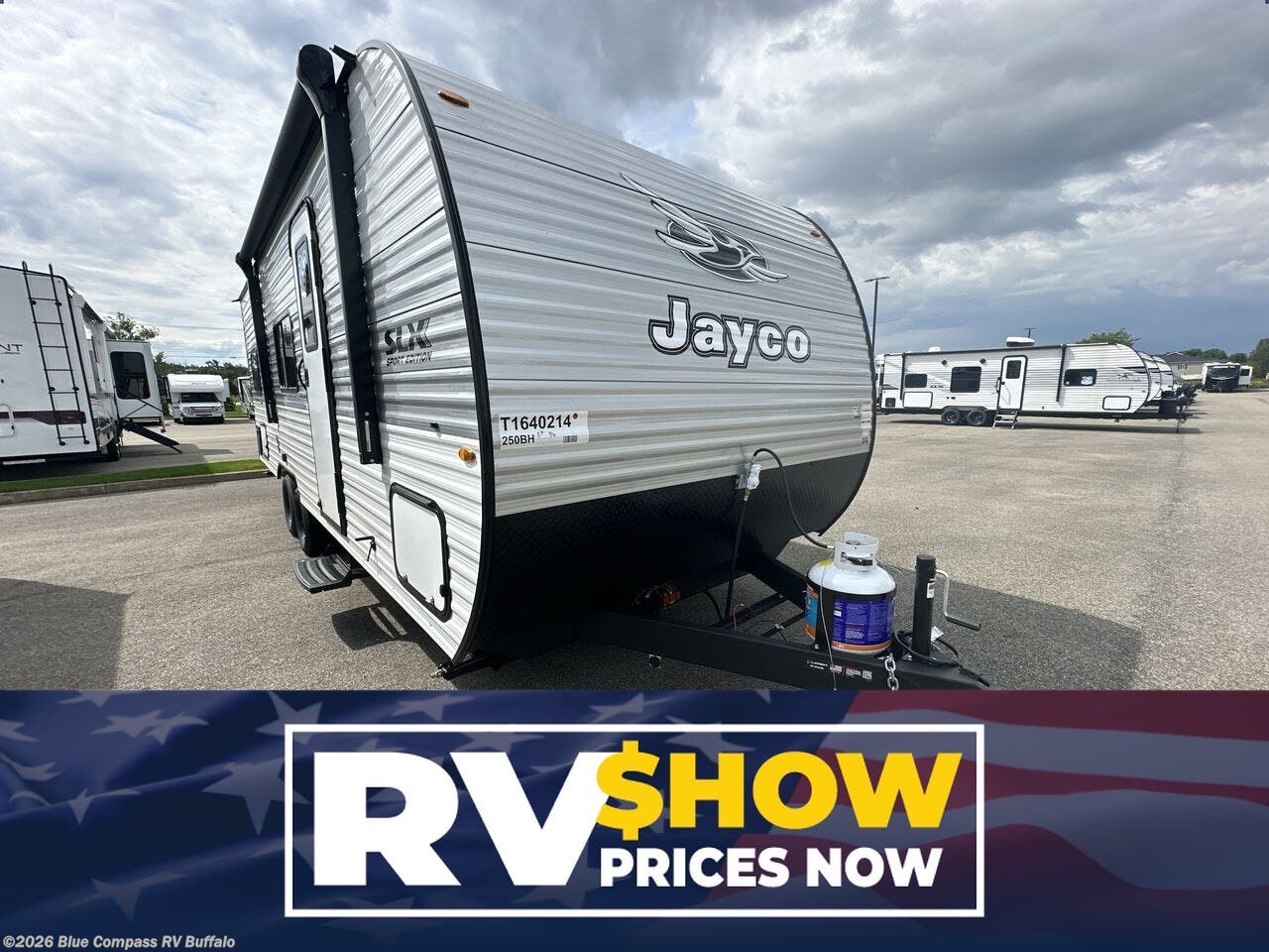 New 2026 Jayco Jay Flight SLX 250BH available in West Seneca, New York