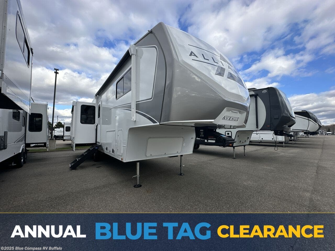 New 2026 Alliance RV Avenue 32RLS available in West Seneca, New York