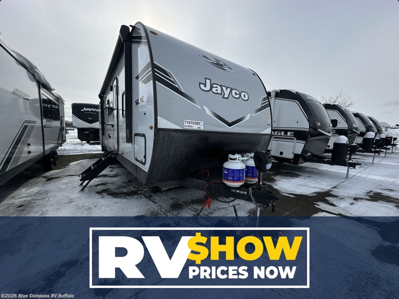 New 2026 Jayco Jay Flight SLX 321BDS available in West Seneca, New York