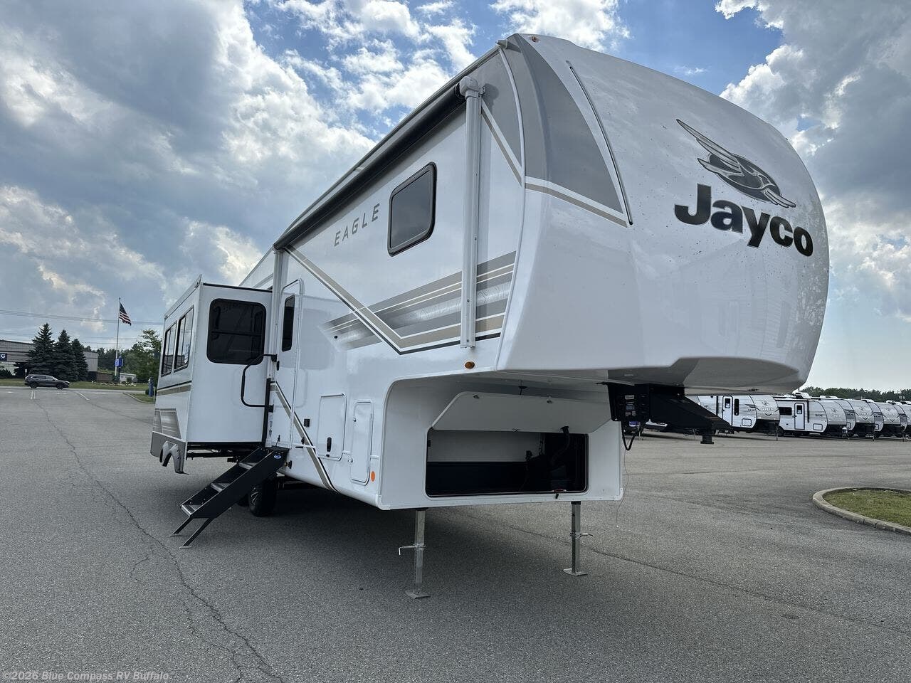 New 2027 Jayco Eagle SLE 30RLT available in West Seneca, New York