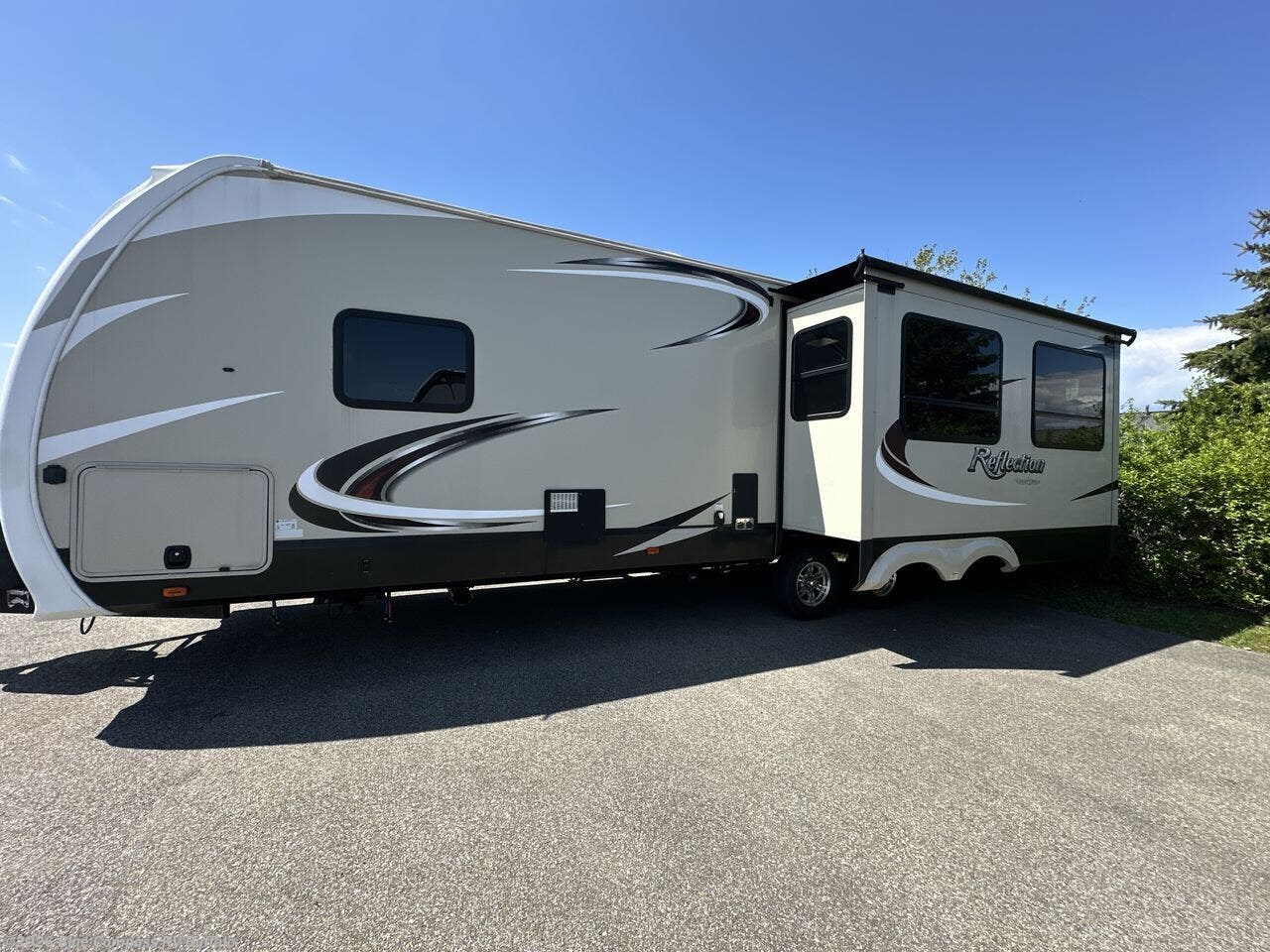 Used 2017 Grand Design Reflection 297RSTS available in West Seneca, New York