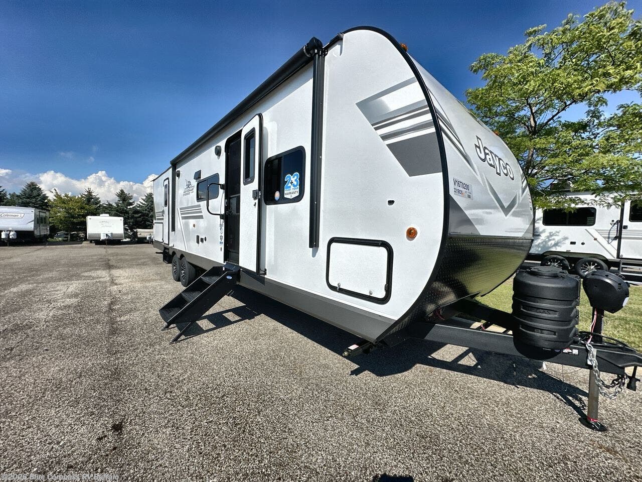 New 2027 Jayco Jay Flight 321BDS available in West Seneca, New York