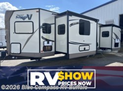 Used 2016 Forest River Flagstaff Super Lite 28VRBS available in West Seneca, New York