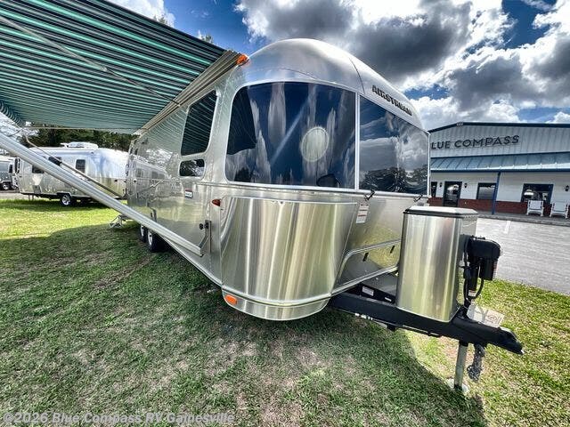 New 2025 Airstream International 27FB Queen available in Alachua, Florida