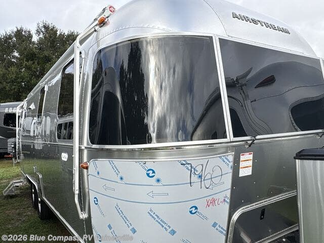 New 2026 Airstream Flying Cloud 27FB available in Alachua, Florida