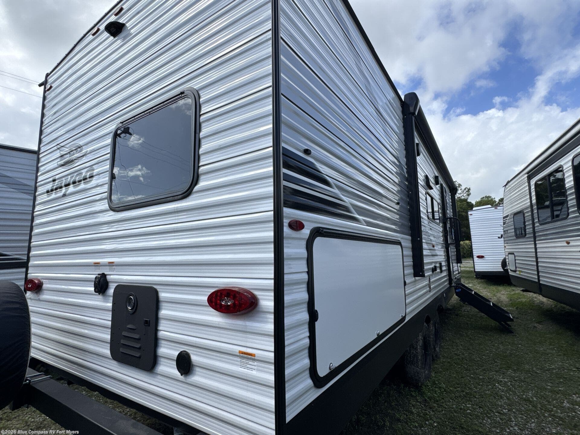 New 2025 Jayco Jay Flight SLX 261BHS available in Fort Myers, Florida
