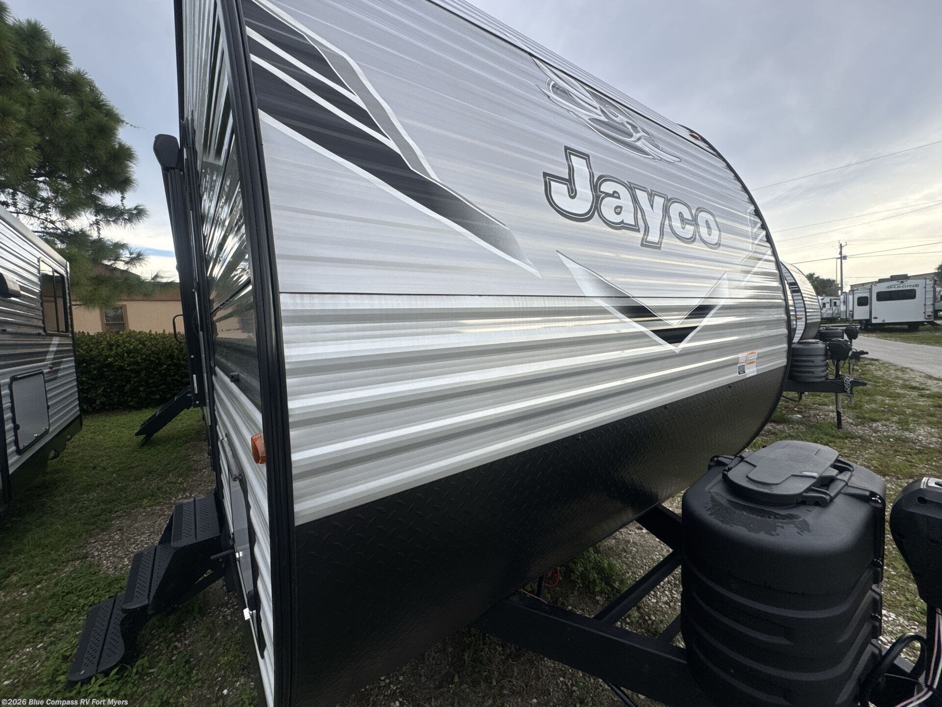New 2025 Jayco Jay Flight SLX 262RLS available in Fort Myers, Florida