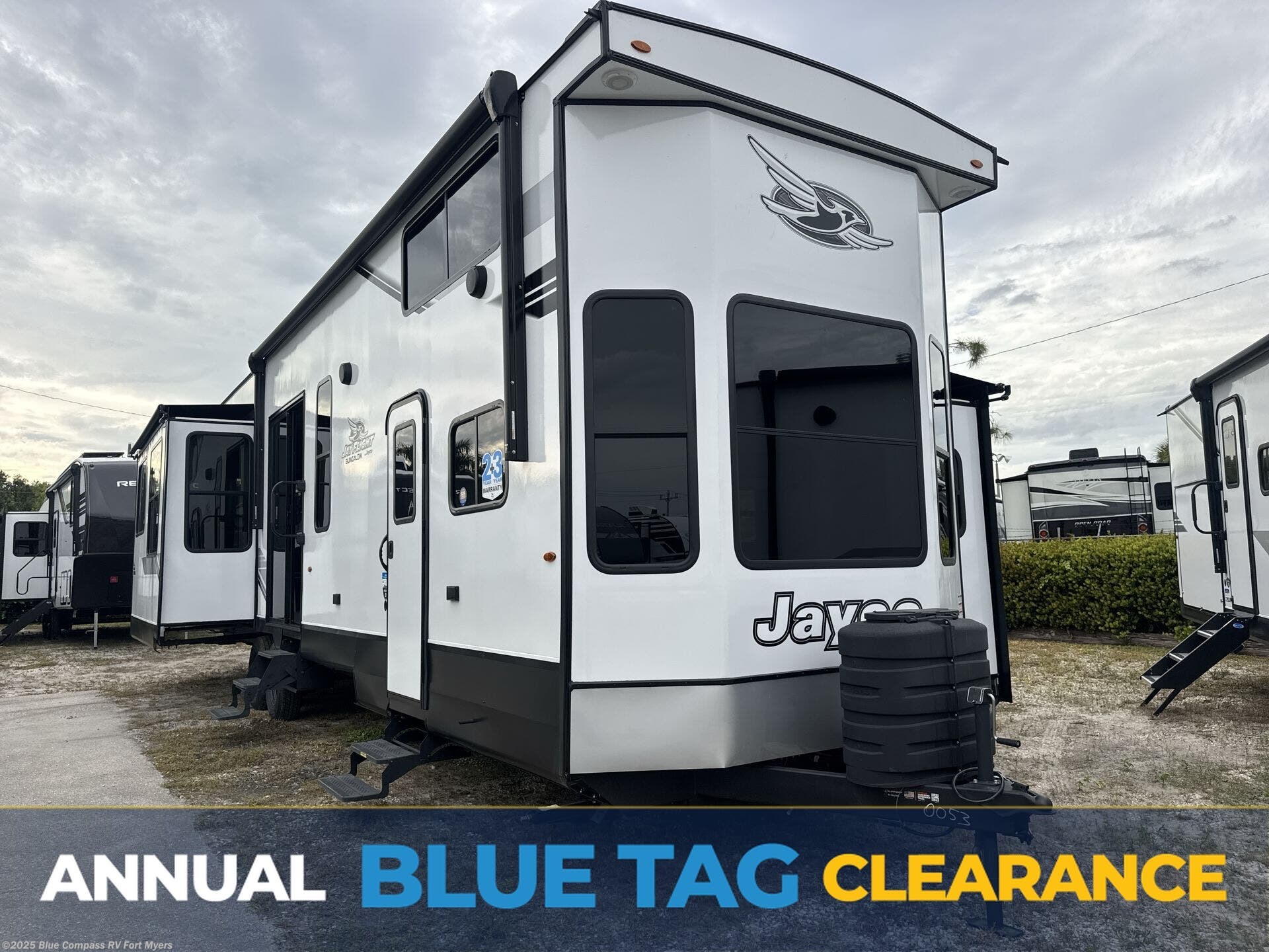 New 2025 Jayco Jay Flight Bungalow 40DLFT available in Fort Myers, Florida