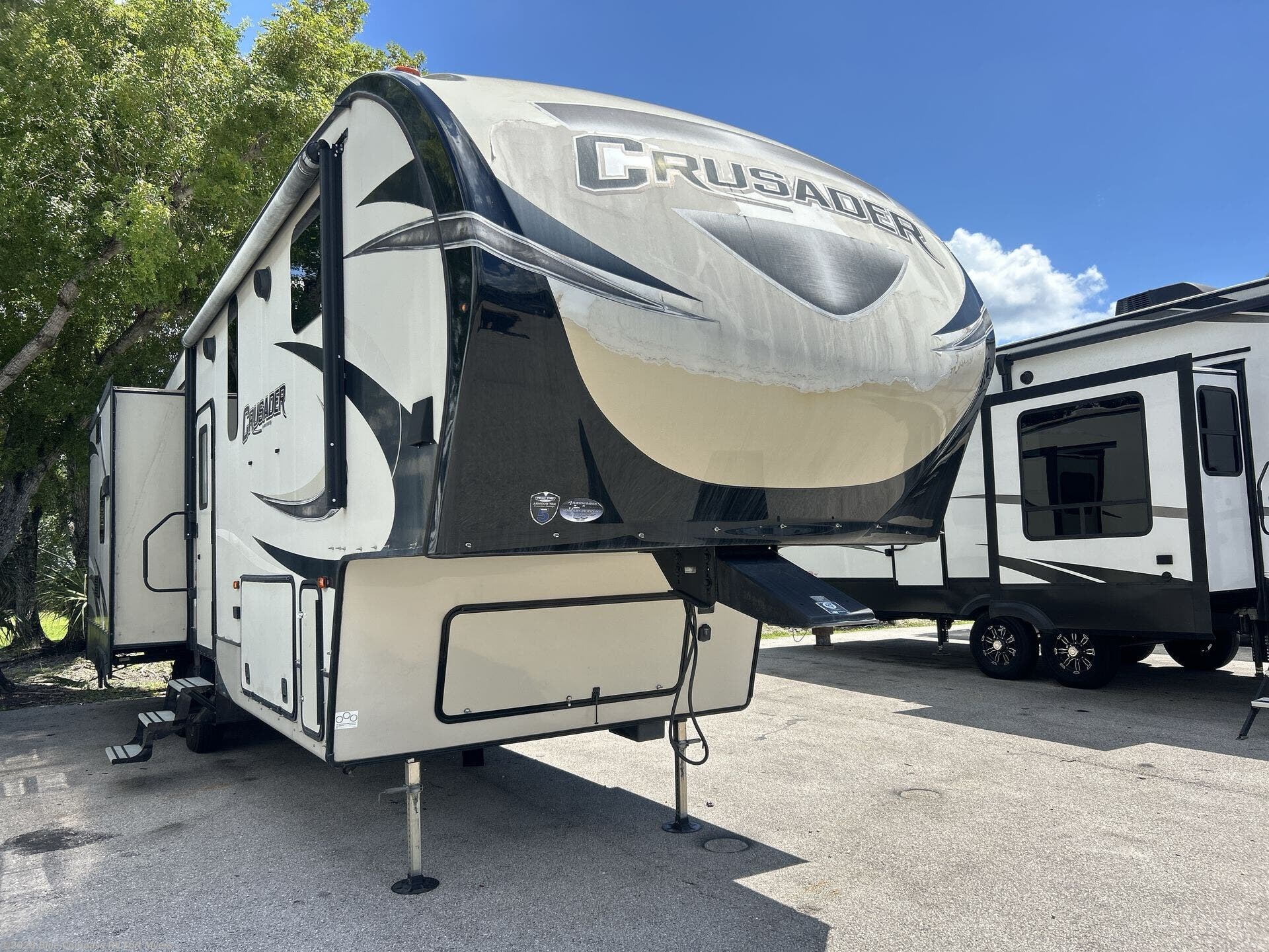 Used 2018 Prime Time Crusader 315RST available in Fort Myers, Florida