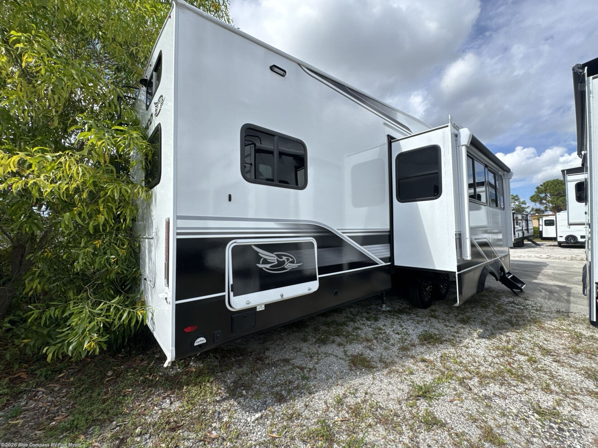 New 2026 Jayco Eagle 360DBOK available in Fort Myers, Florida